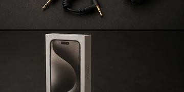 iPhone 15 Pro Bundle für eBay Listing